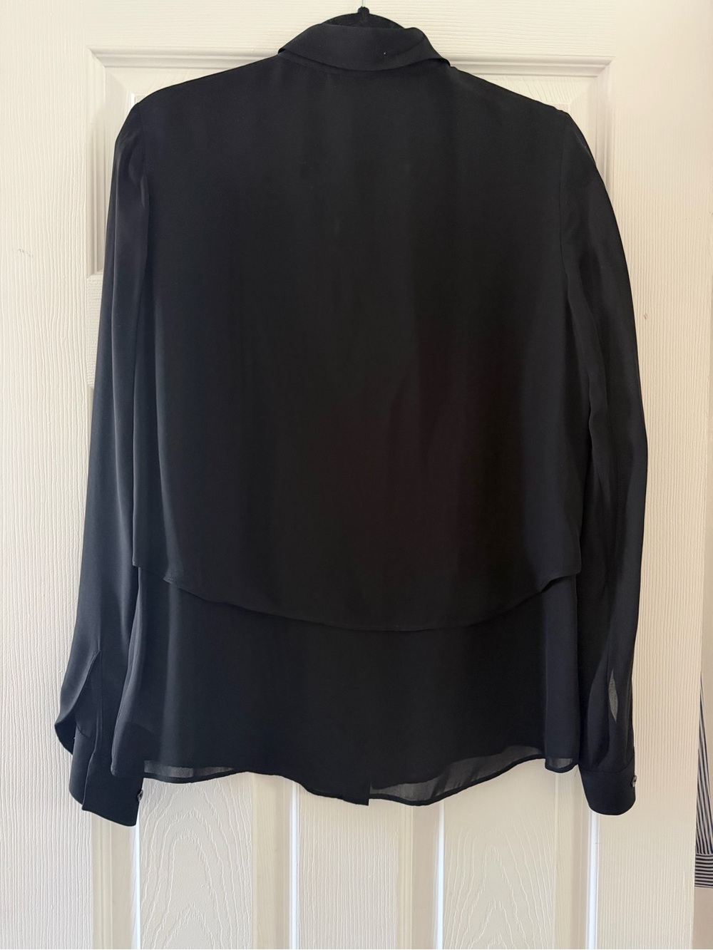 Theory Black Long-Sleeve Button-Front Blouse - Picture 4 of 5